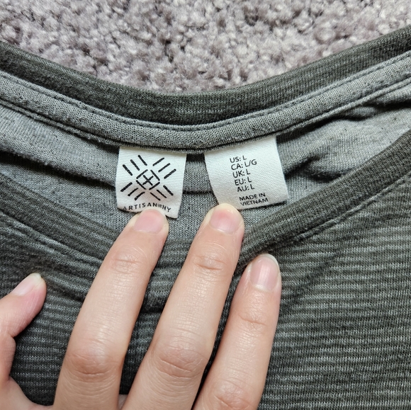 Artisan Ny Green Long Sleeve Tunic - Picture 1 of 4